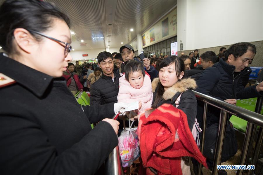 CHINA-HANGZHOU-SPRING FESTIVAL-TRAVEL RUSH (CN)