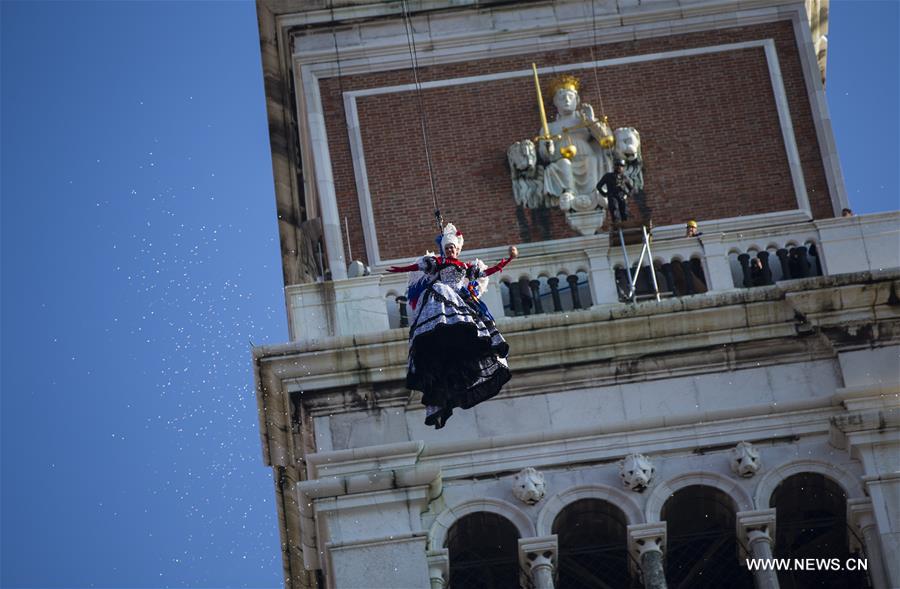 ITALY-VENICE-CARNIVAL-FLIGHT OF THE ANGEL