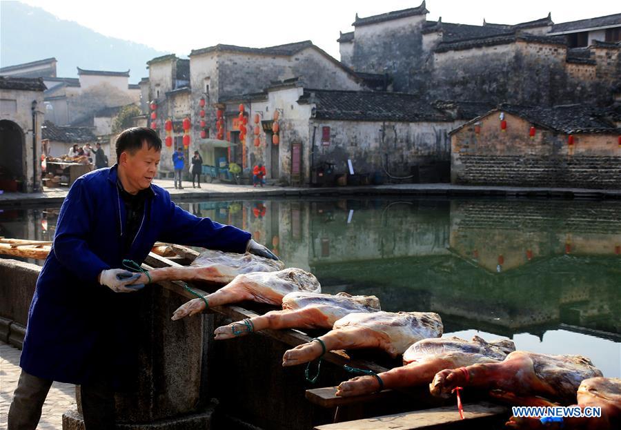 #CHINA-HUANGSHAN-ANCIENT TOWN-SPRING FESTIVAL(CN)