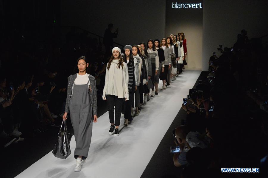 #CHINA-SHANGHAI-FASHION WEEK (CN)