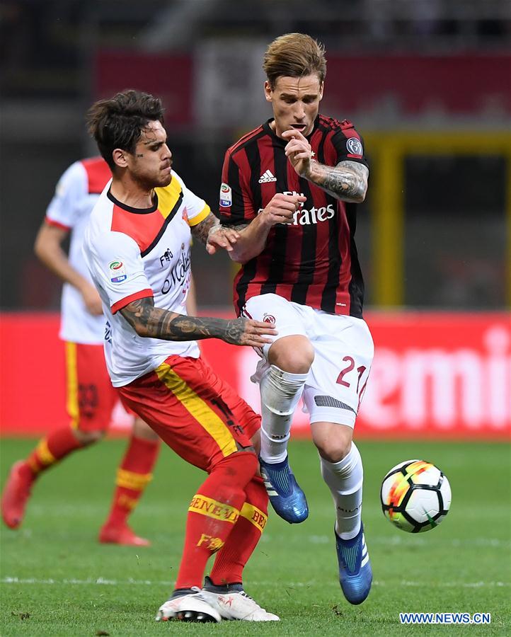 (SP)ITALY-MILAN-SOCCER-SERIE A-AC MILAN-BENEVENTO