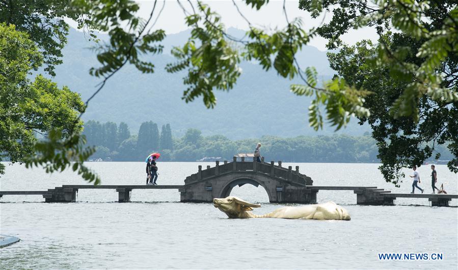 CHINA-HANGZHOU-HEAT WAVE (CN)