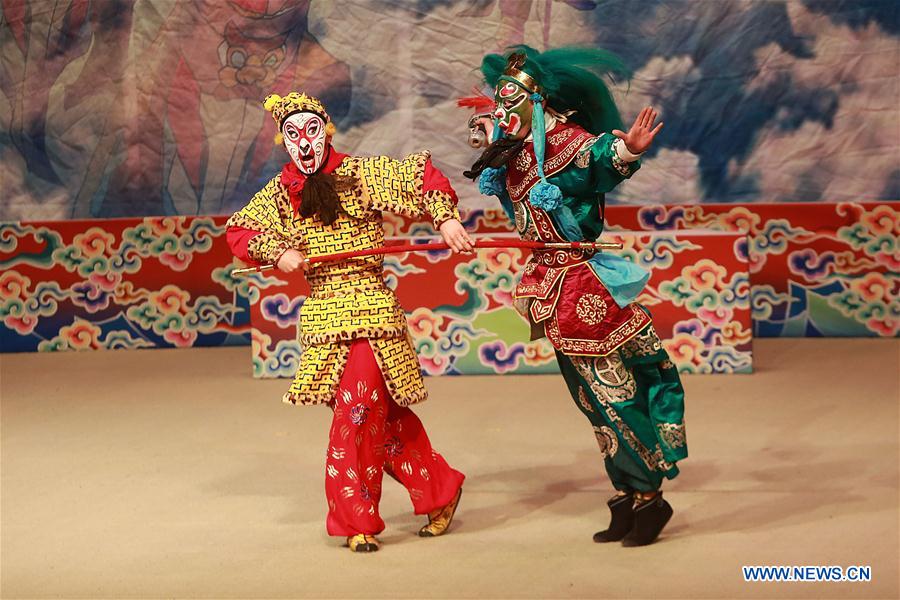 PHILIPPINES-PASAY CITY-PEKING OPERA-MONKEY KING