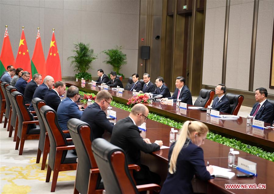 (SCO SUMMIT) CHINA-QINGDAO-XI JINPING-BELARUS-ALEXANDER LUKASHENKO-MEETING (CN)