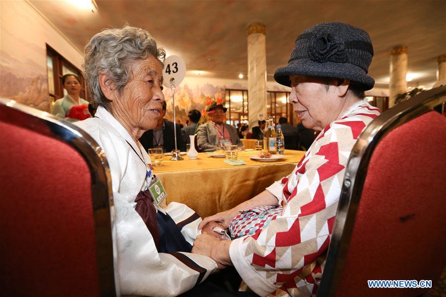 DPRK-MOUNT KUMGANG-WAR SEPARATED FAMILIES-REUNIONS