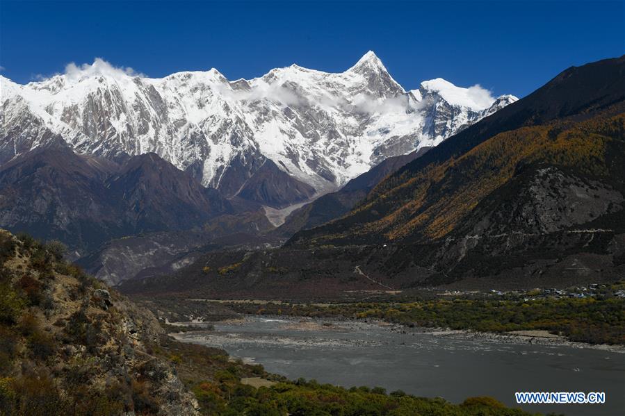 CHINA-TIBET-NYINGCHI-MOUNTAIN-SCENERY (CN)