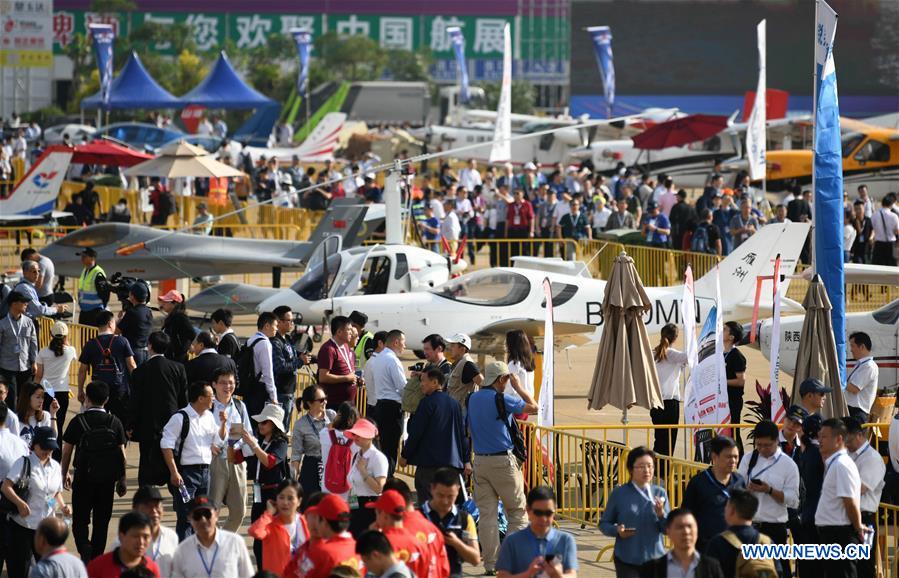 CHINA-GUANGDONG-ZHUHAI-AIRSHOW-OPENING (CN)