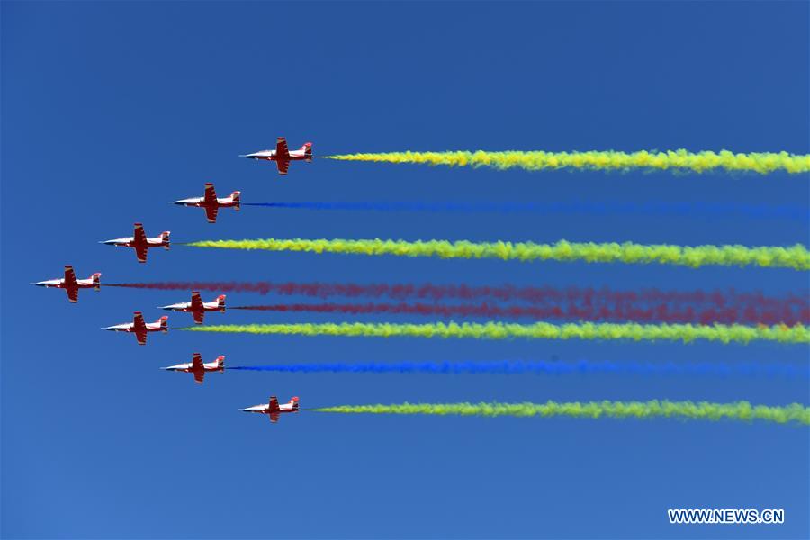 CHINA-GUANGDONG-ZHUHAI-AIRSHOW-OPENING-PERFORMANCE