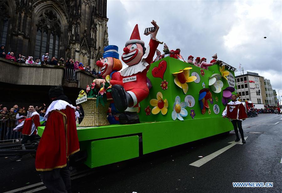 GERMANY-COLOGNE-CARNIVAL-ROSE MONDAY PARADE