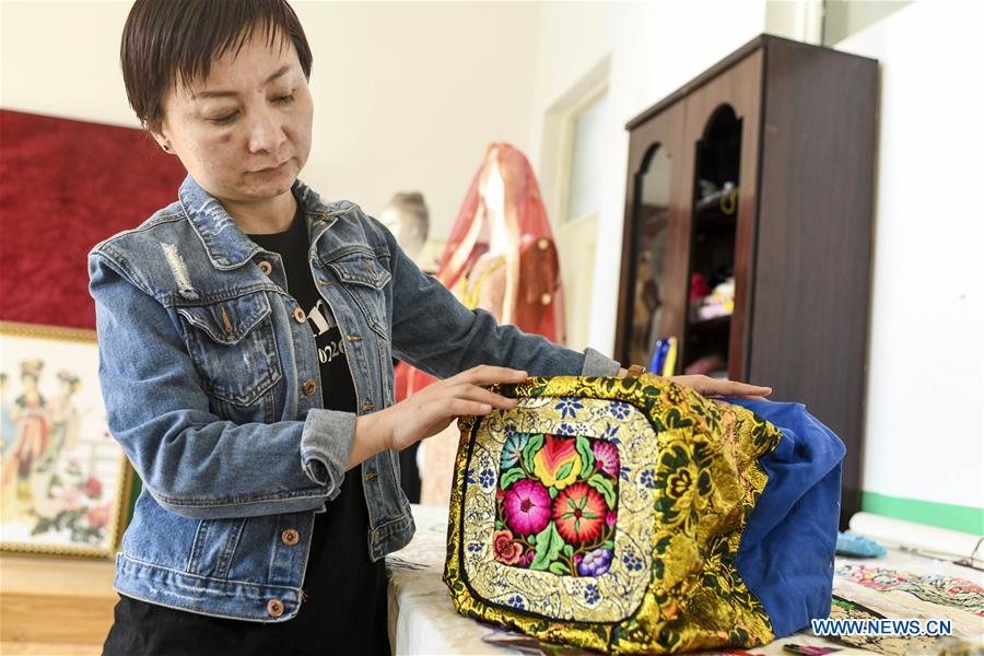 CHINA-XINJIANG-HAMI-EMBROIDERY (CN)