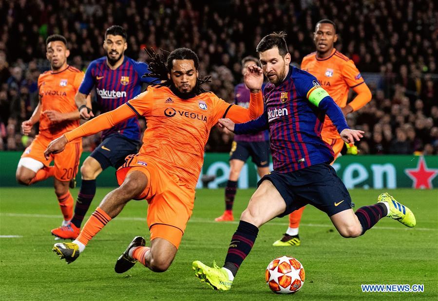 (SP)SPAIN-BARCELONA-SOCCER-UEFA CHAMPIONS LEAGUE-1/8 FINALS-BARCELONA VS LYON