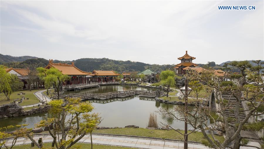 JAPAN-TOTTORI-GARDEN-ENCHO-EN