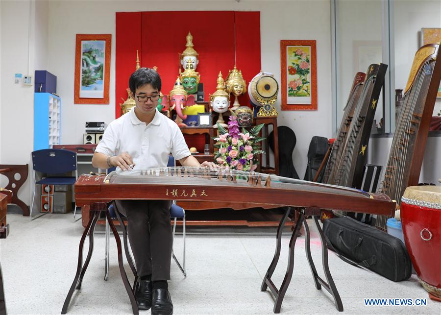 THAILAND-BANGKOK-CHINESE FOLK MUSIC LOVERS