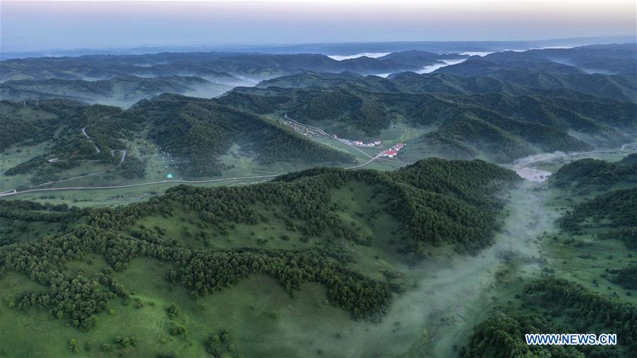 CHINA-SHAANXI-BAOJI-GUANSHAN GRASSLAND (CN)