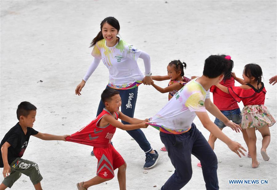 CHINA-GUANGXI-MIAO STUDENTS-SUMMER VACATION(CN)