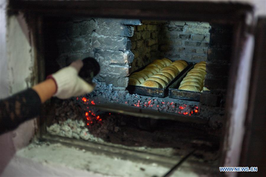 CHINA-INNER MONGOLIA-RUSSIAN BREAD SHOP (CN)