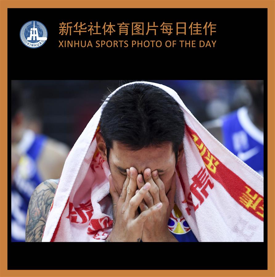 (SP)XINHUA SPORTS PHOTO OF THE DAY