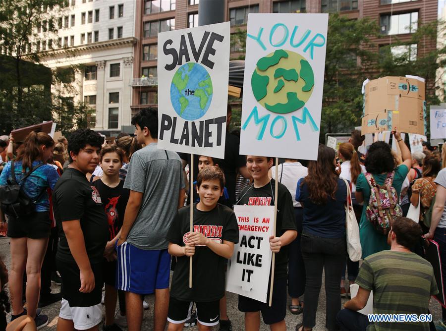 U.S.-CHICAGO-CLIMATE CHANGE-STRIKE