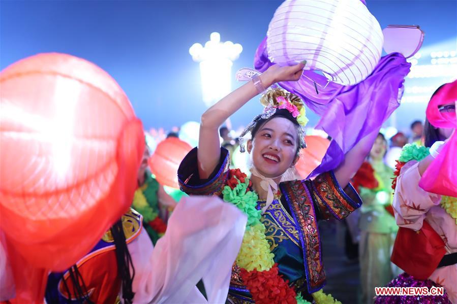 (PRC70Years)CHINA-BEIJING-NATIONAL DAY-CELEBRATIONS-EVENING GALA (CN)