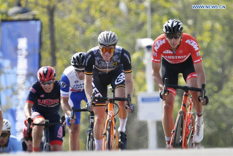 (SP)CHINA-WUHAN-7TH MILITARY WORLD GAMES-CYCLING ROAD