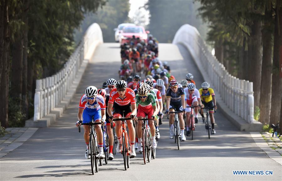 (SP)CHINA-WUHAN-7TH MILITARY WORLD GAMES-CYCLING ROAD