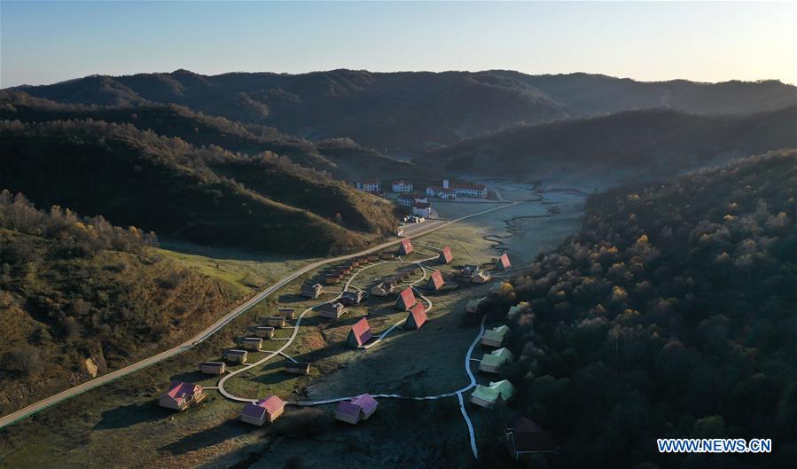 CHINA-SHAANXI-AUTUMN-PASTURE-SCENERY (CN)