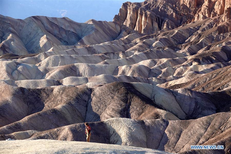 U.S.-DEATH VALLEY-SCENERY