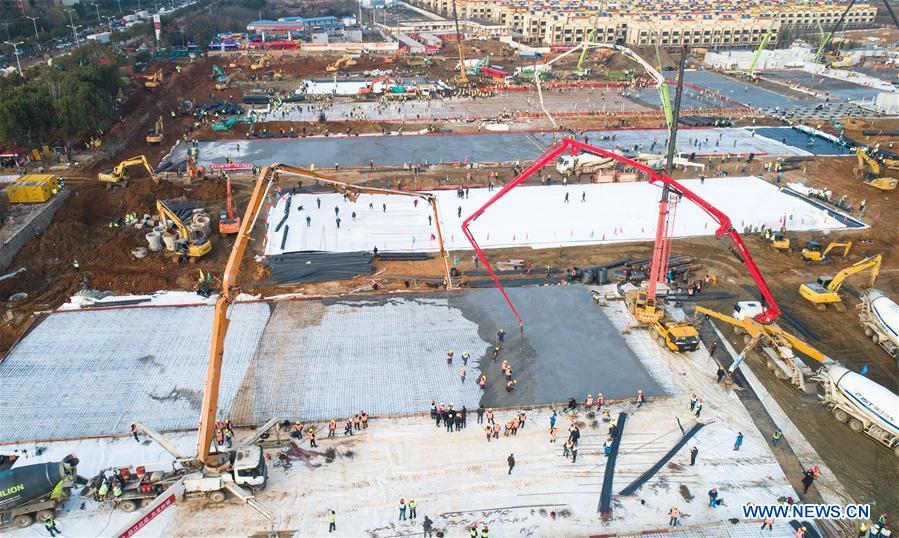 CHINA-WUHAN-CORONAVIRUS CONTROL-MAKESHIFT HOSPITAL-CONSTRUCTION (CN)