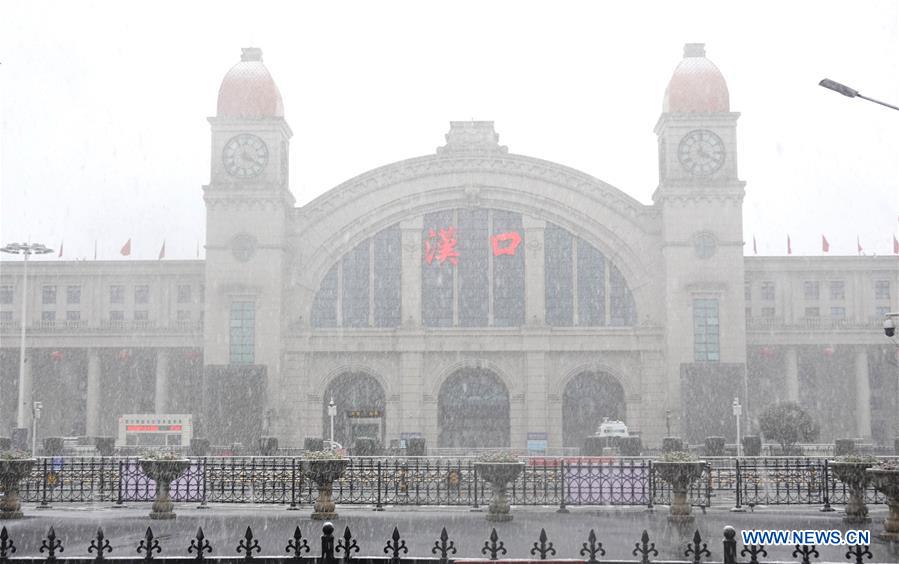 CHINA-HUBEI-WUHAN-SNOWFALL (CN)