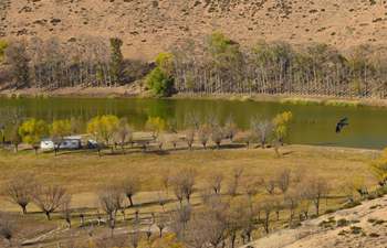 Autumn scenery of Xarusgol River in China's Inner Mongolia