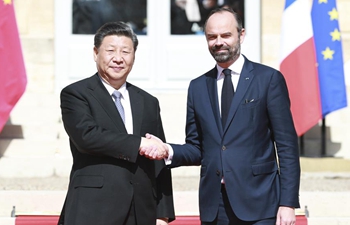 Xi meets French PM on further promoting China-France ties