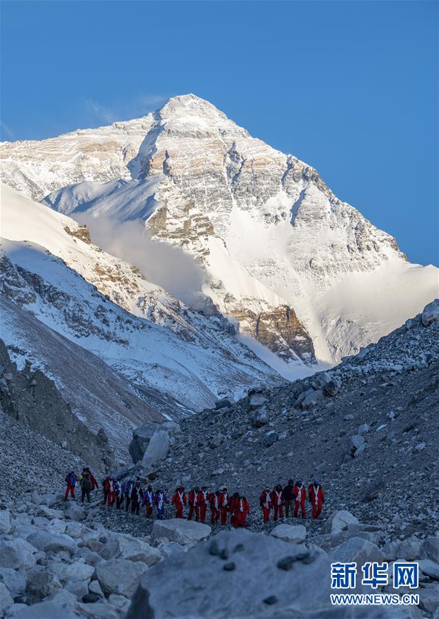 （2020珠峰高程測(cè)量）（6）2020珠峰高程測(cè)量登山隊(duì)全體隊(duì)員安全返回大本營