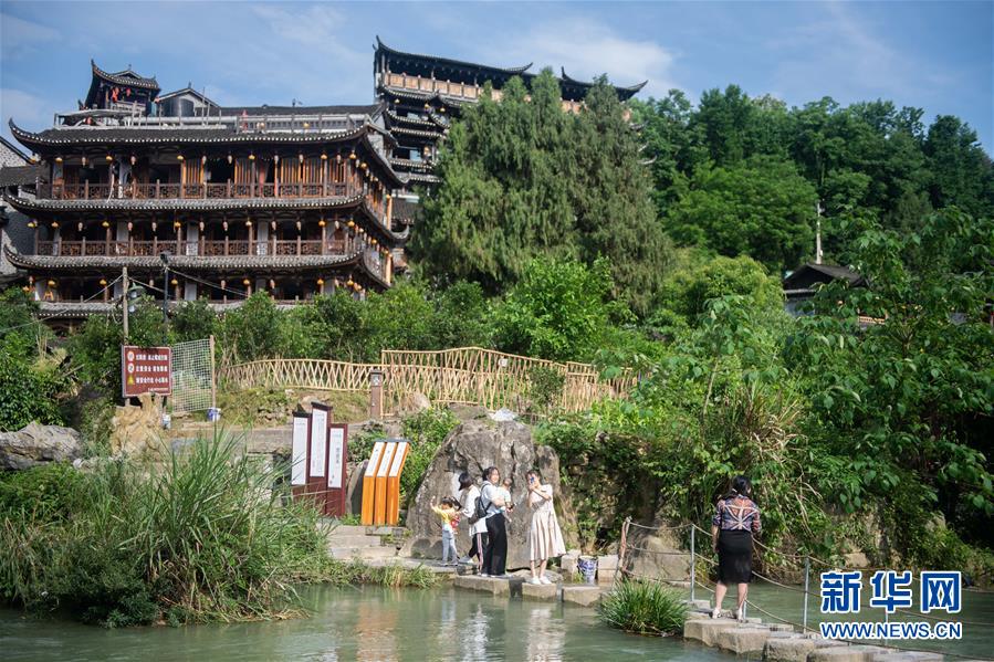 （圖文互動）（7）美了鄉(xiāng)村 富了山民——湖南崛起一批文旅特色小鎮(zhèn)