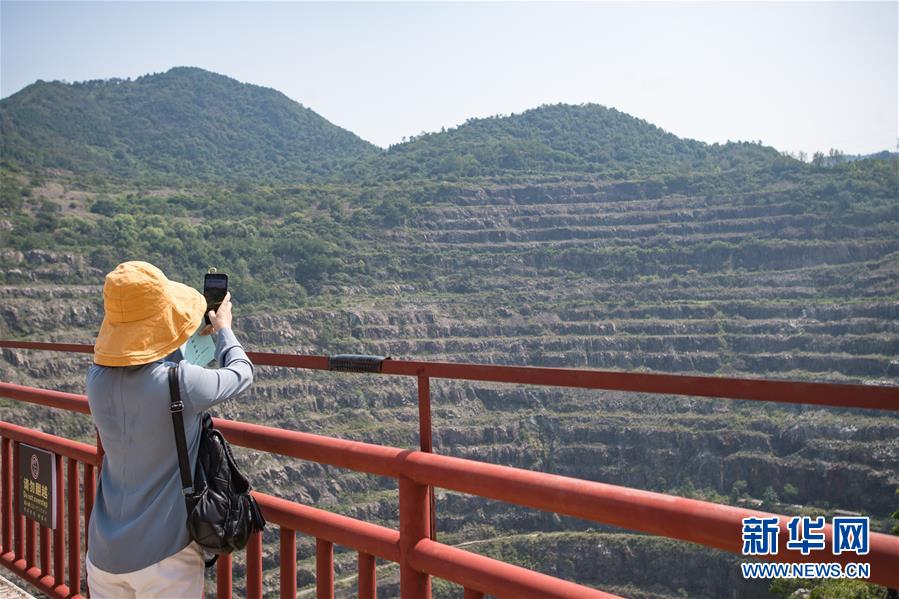 （走向我們的小康生活·圖文互動）（2）游客來了，小康近了——生態(tài)旅游引領(lǐng)湖北山區(qū)蝶變二三事