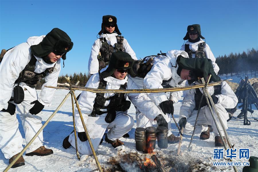 （在習(xí)近平強(qiáng)軍思想指引下·我們在戰(zhàn)位報(bào)告·圖文互動）（1）向戰(zhàn)而行的“科研利劍”——軍事科學(xué)院系統(tǒng)工程研究院科研創(chuàng)新記事