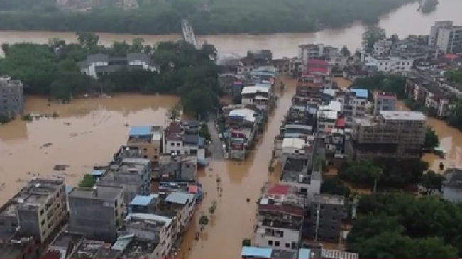 中國南方多地強降雨 北方大風強對流并行