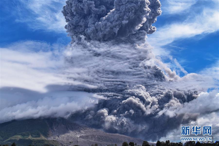 （國際）（2）印尼錫納朋火山噴發(fā) 