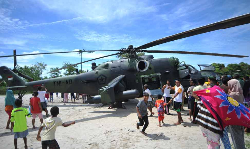 印尼空軍搜救飛機?？考永锫u